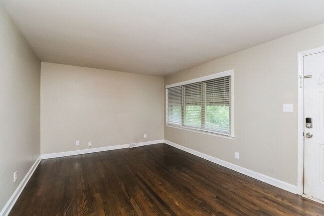 Photo - 3924 Broadview Dr