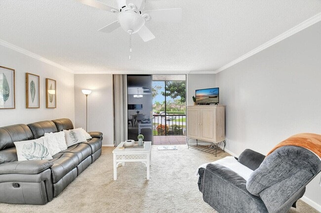 Photo - 5220 Las Verdes Cir Unit 223