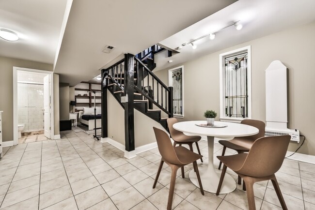 Photo - 1851 N Lincoln Ave Unidad 1