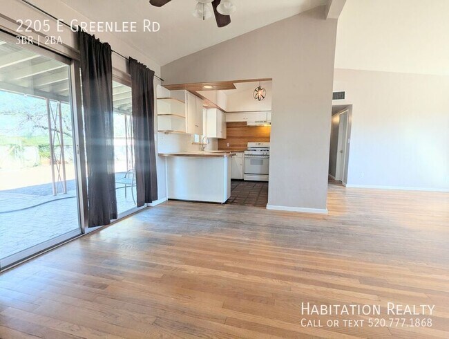 Photo - 2205 E Greenlee Rd