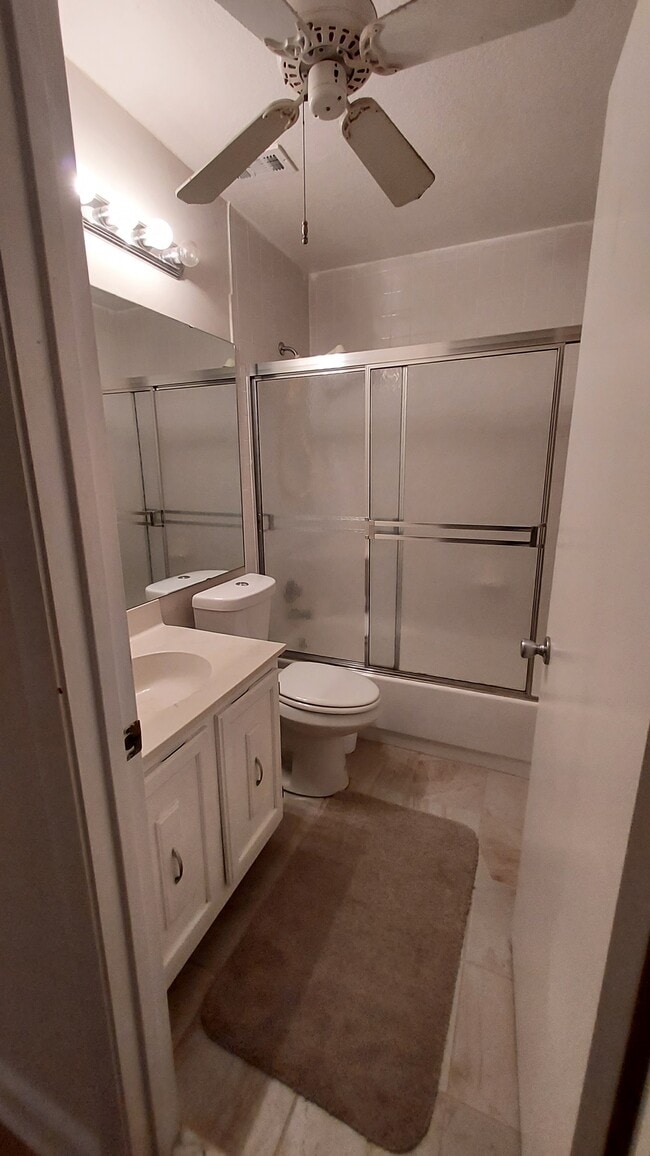 Bathroom 2 - 4148 Player Cir Unit N.A.