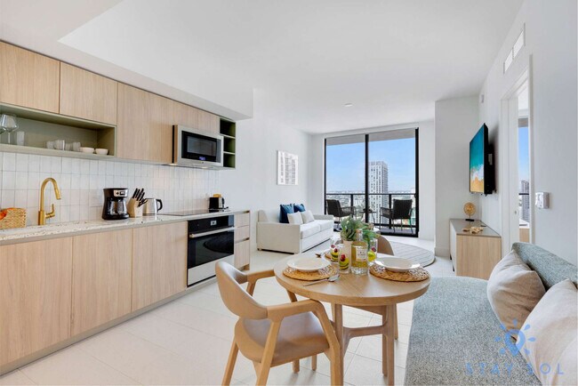 Photo - 601 NE 1st Ave Unidad ID1227490P