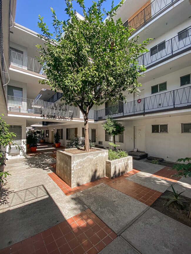 Patio Center - 450 W. Doran St. Glendale CA