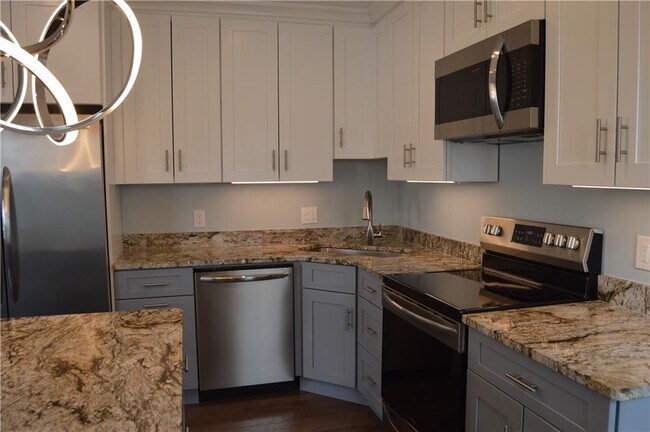 581 Central Ave Unit 3F