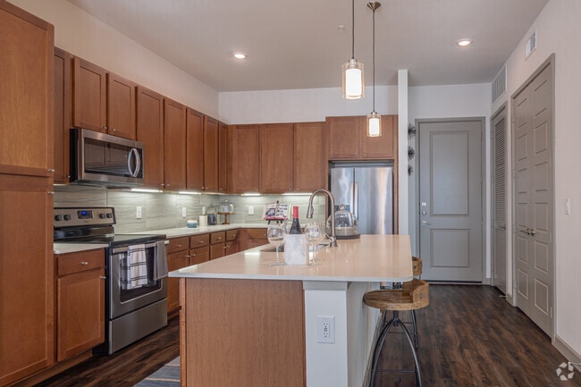 1BR, 1BA - 716SF