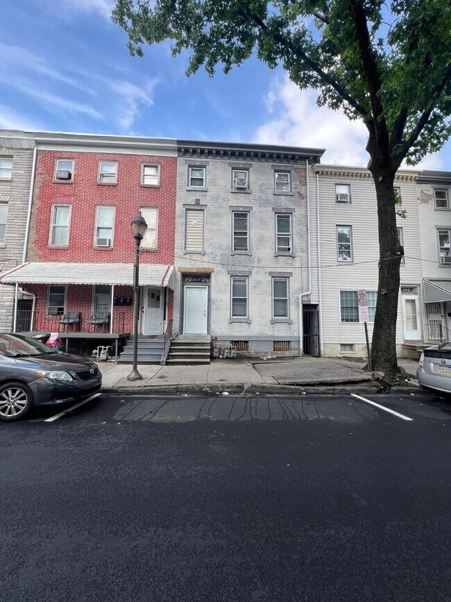 Photo - 207 S 4th Street Unit 1
