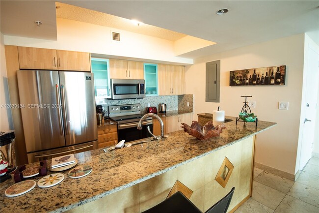 Photo - 17555 Atlantic Blvd Unit UPH6