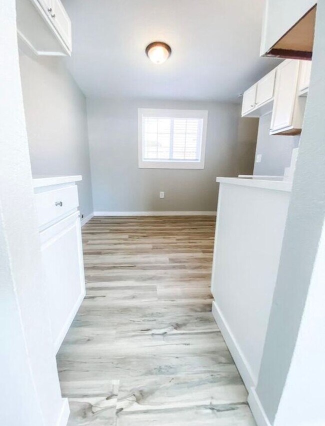 Photo - 584-586 Stuart Duplex Unit 584  1