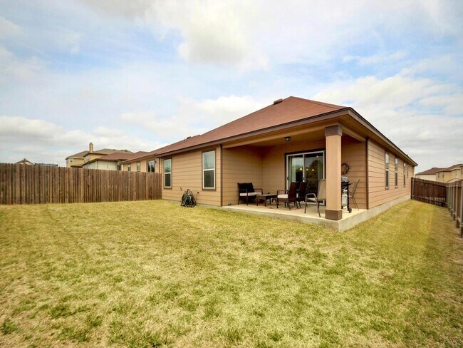 Photo - 400 Gina Dr