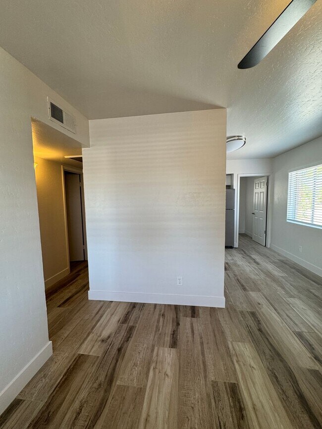 Photo - 738 W Pepper Pl Unidad 738 W Pepper Pl #3