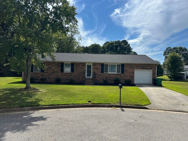 Building Photo - 3908 Devenwood Ave Rental