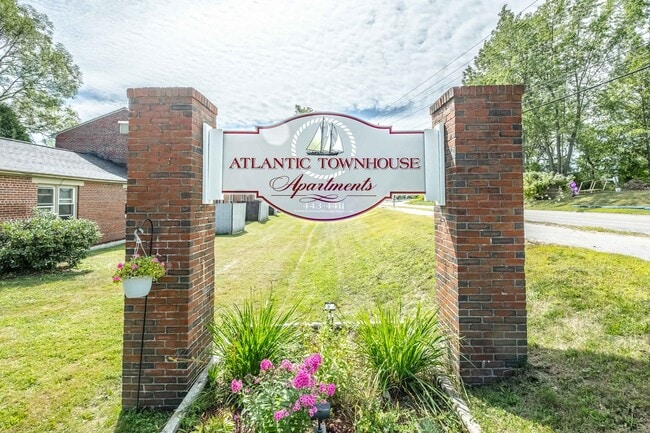 Atlantic Townhouse Apartments - Atlantic Townhouse Apartments