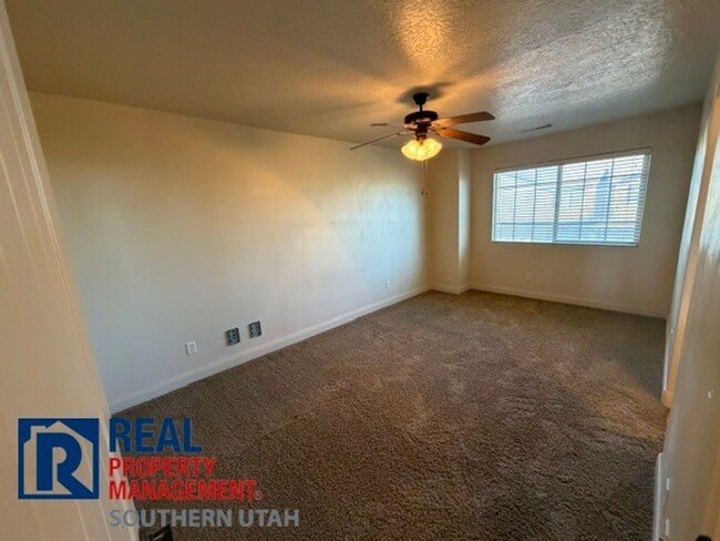 Photo - 370 W Buena Vista Blvd