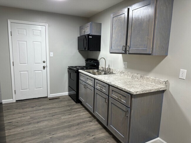 6 Foxboro Cv Unit L