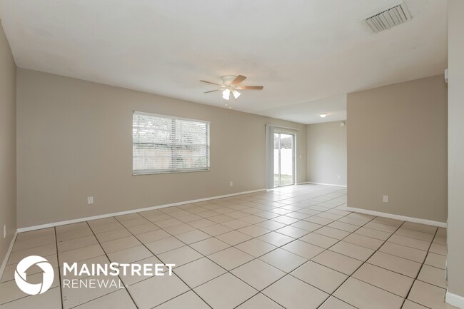 Photo - 2210 N Merrin St