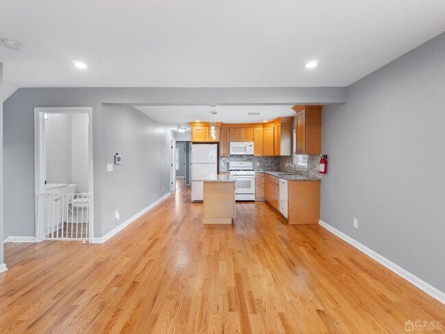 Photo - 348 1st St Unit 2