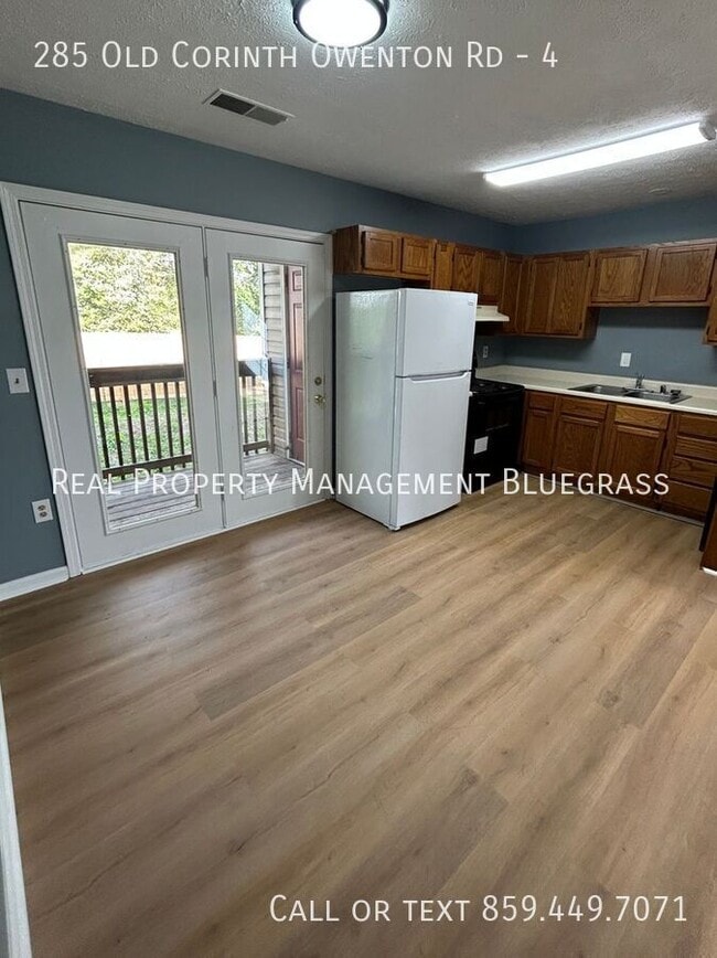 Building Photo - 285 Old Corinth Owenton Rd Unit 4