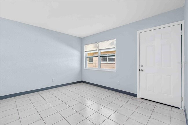 Photo - 140 112th Ave N Unit 4