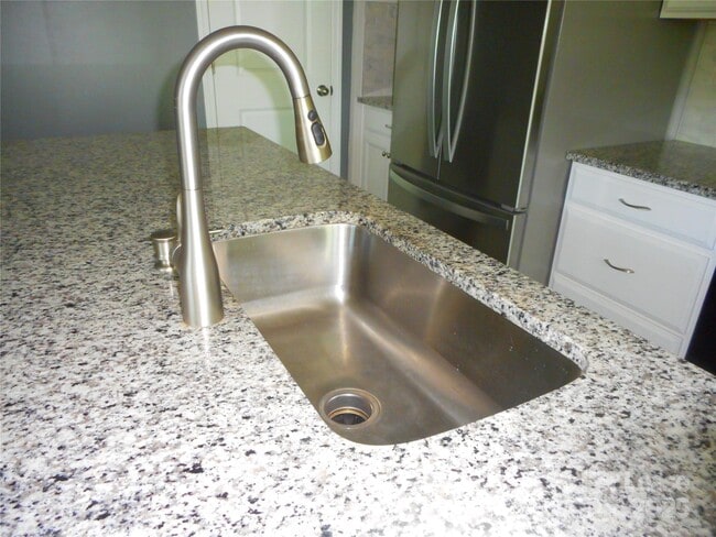 Photo - 1454 Galloway Rd