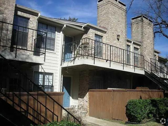 Building Photo - 2906 West Ave Unit 9 Rental
