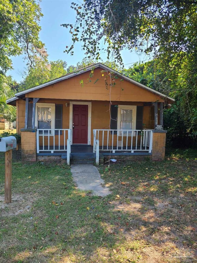 Building Photo - 2505 W Brainerd St Rental