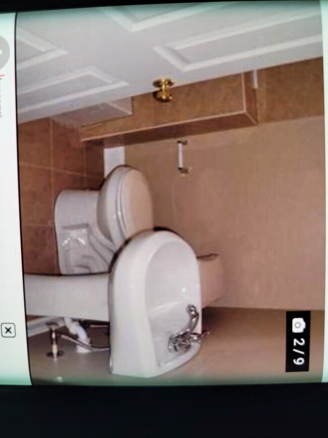 Fotografía del edificio - 2115 Sigel St