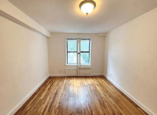 Photo - 1725 Edison Ave