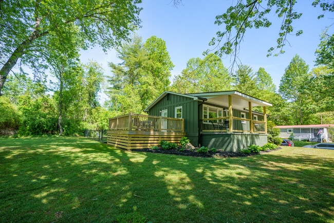 Photo - 398 Highland Park Rd