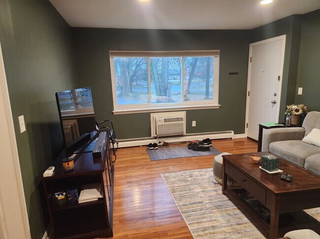 Photo - 304 South St