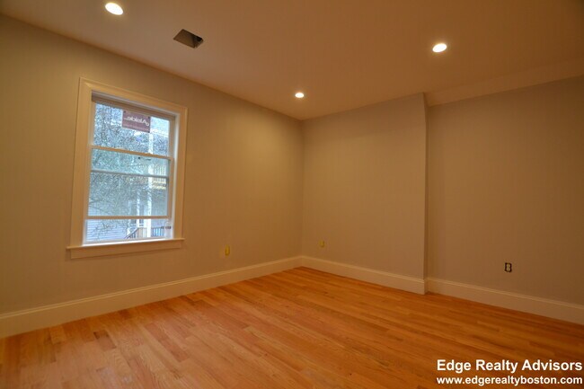 Photo - 18 Bothwell Rd Unidad 1