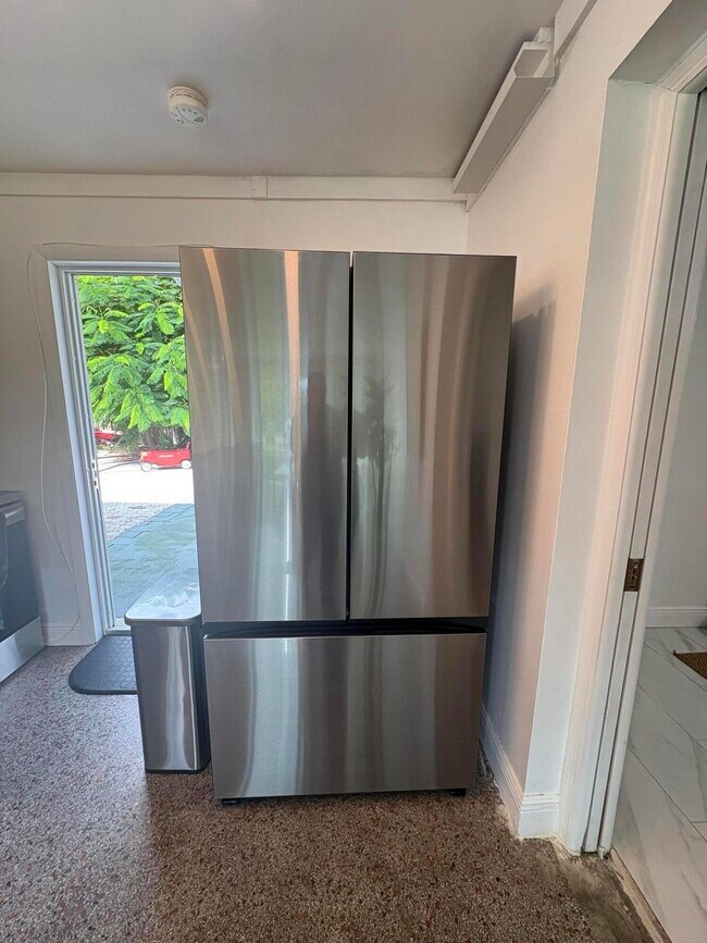 Photo - 2711 NE 11th Terrace