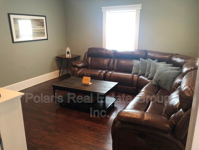 1403 Spann Ave