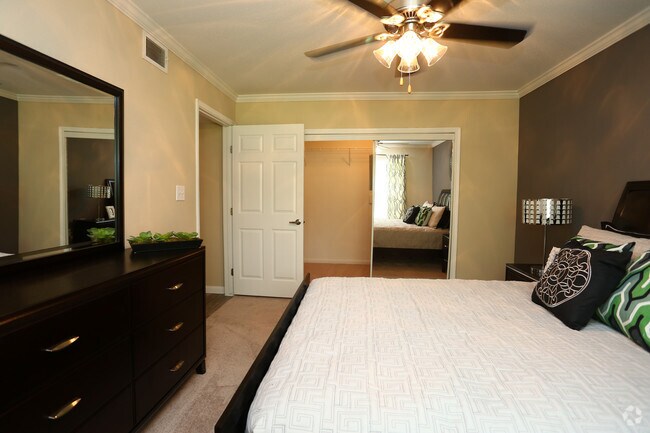 1br, 1ba, Bedroom, 750 sf - The Trails at Dominion Park
