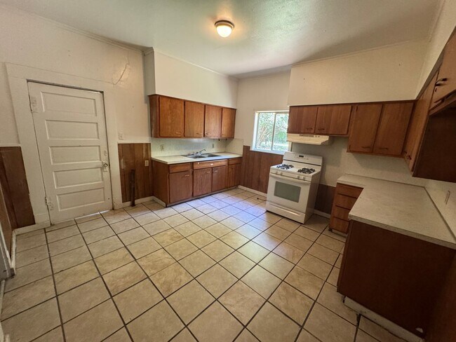 Photo - Remodeled 2 Bed With Central Air
