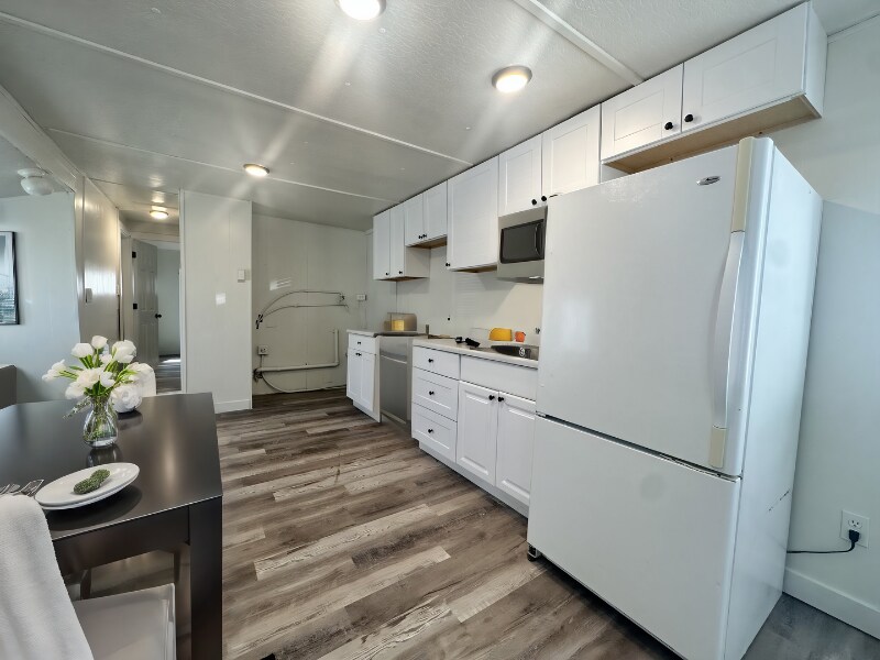 Photo - 500 S Main St Unidad 18