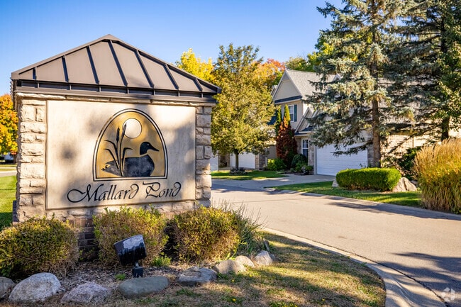 Mallard Pond Apartments - Mallard Pond Apartments & Condos