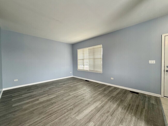 Photo - 2479 Montclair Ln