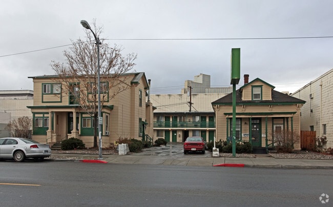 Old - Cheryl's Motel and Apartments