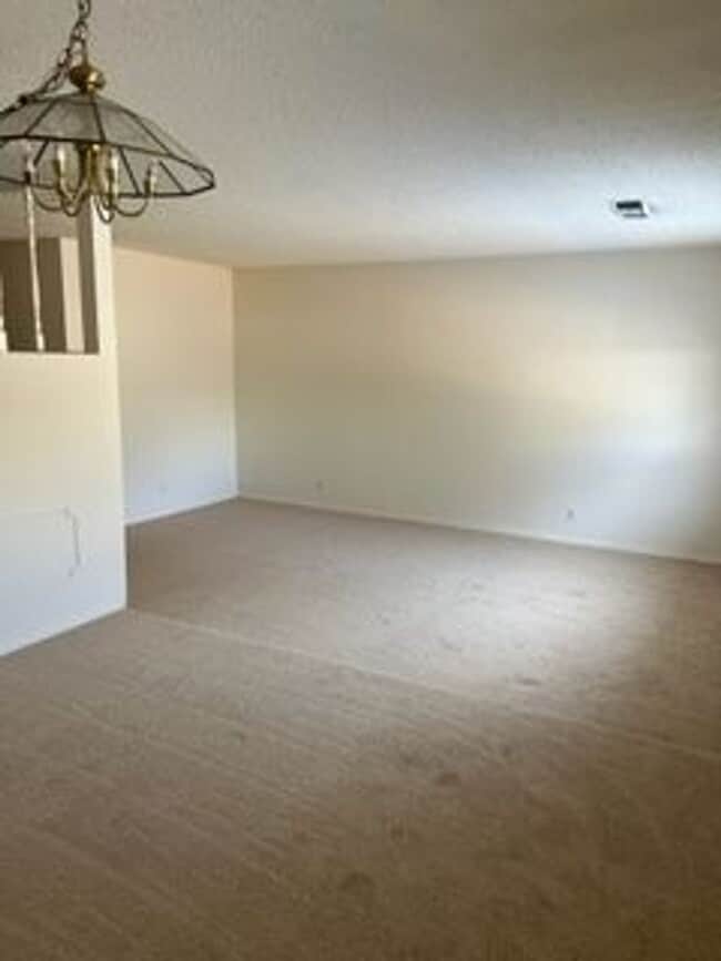 Photo - 11317 Baja Dr NE