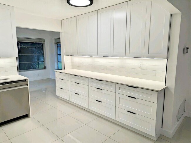 Photo - 3111 E Golf Blvd