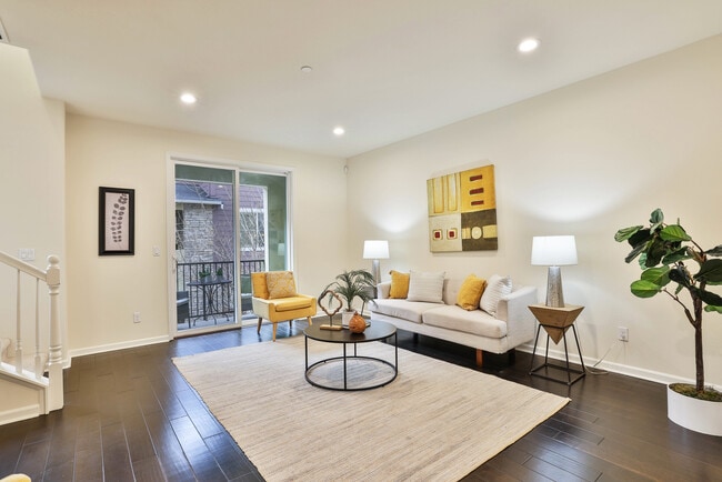 Living Room - 1310 Nestwood Way