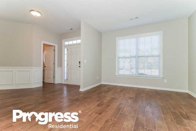Photo - 66 Longwood Ct