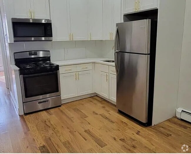 Building Photo - 16 Lewis Ave Unit 2R Rental