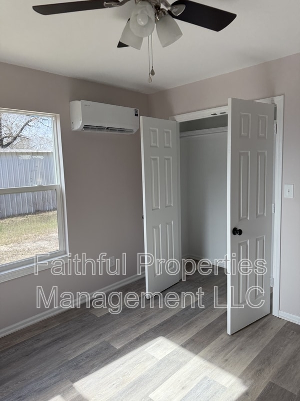 Photo - 13142 Big Oak Bay Rd