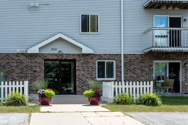 Photo - Westbriar Senior Apartments