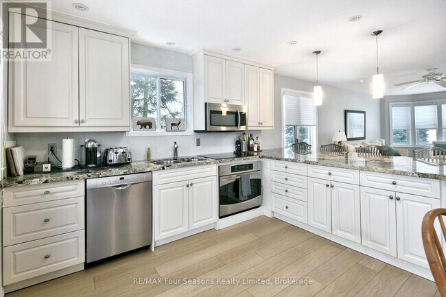 Photo - 104 Lauries Ct