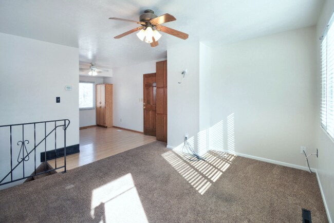 2740 El Capitan Dr