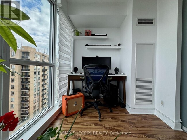Photo - 1171 Queen St W Unit 1605