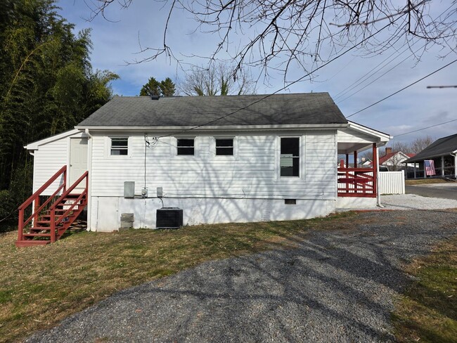 Photo - Charming 1 Bedroom Home Near Downtown Mount Airy