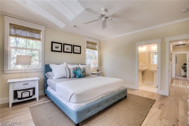 Photo - 1550 Center St